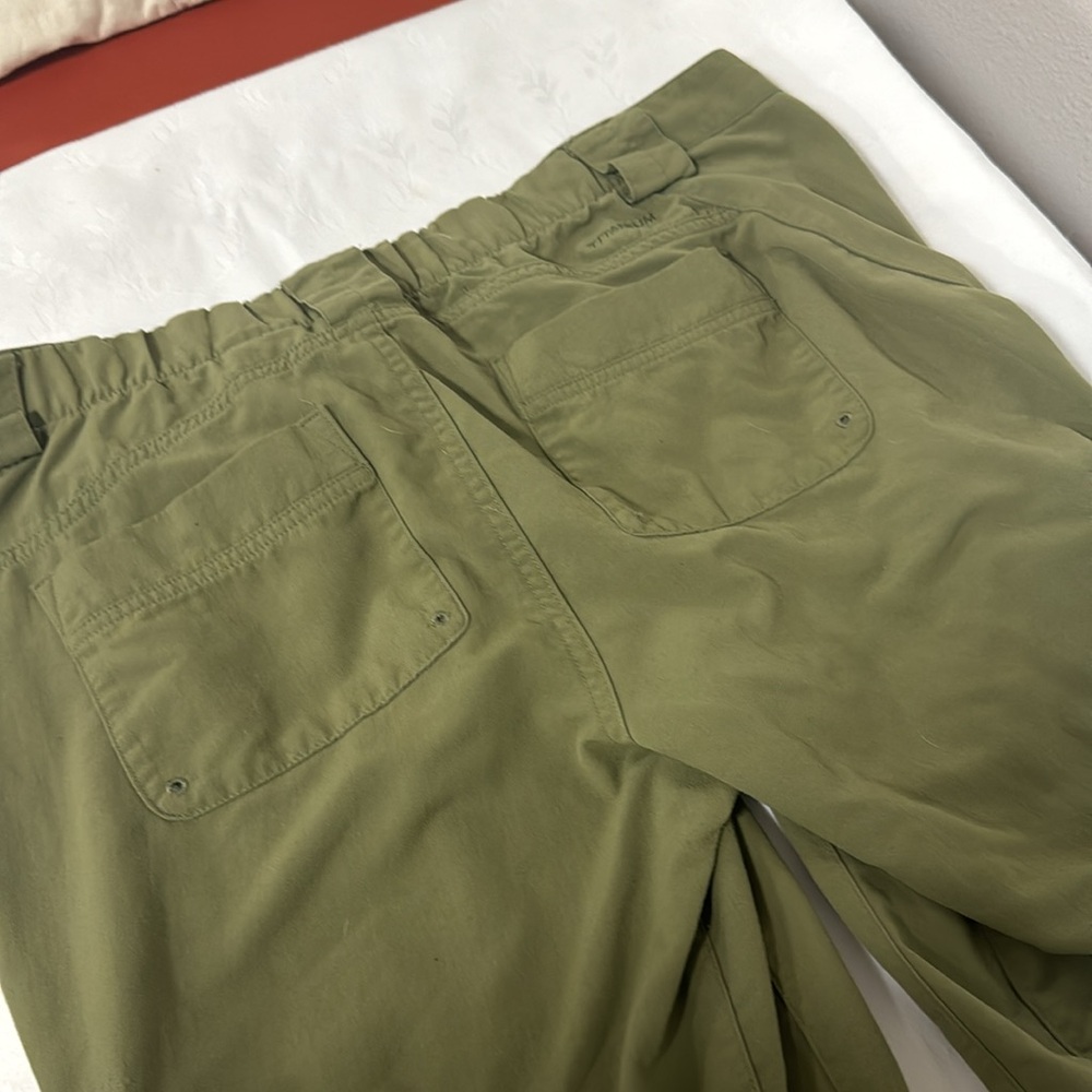 Columbia Titanium Women’s convertible Hiking Pants - Picture 5 of 5